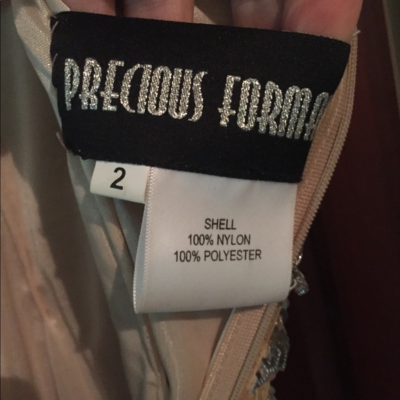 Gown - Picture 5 of 8